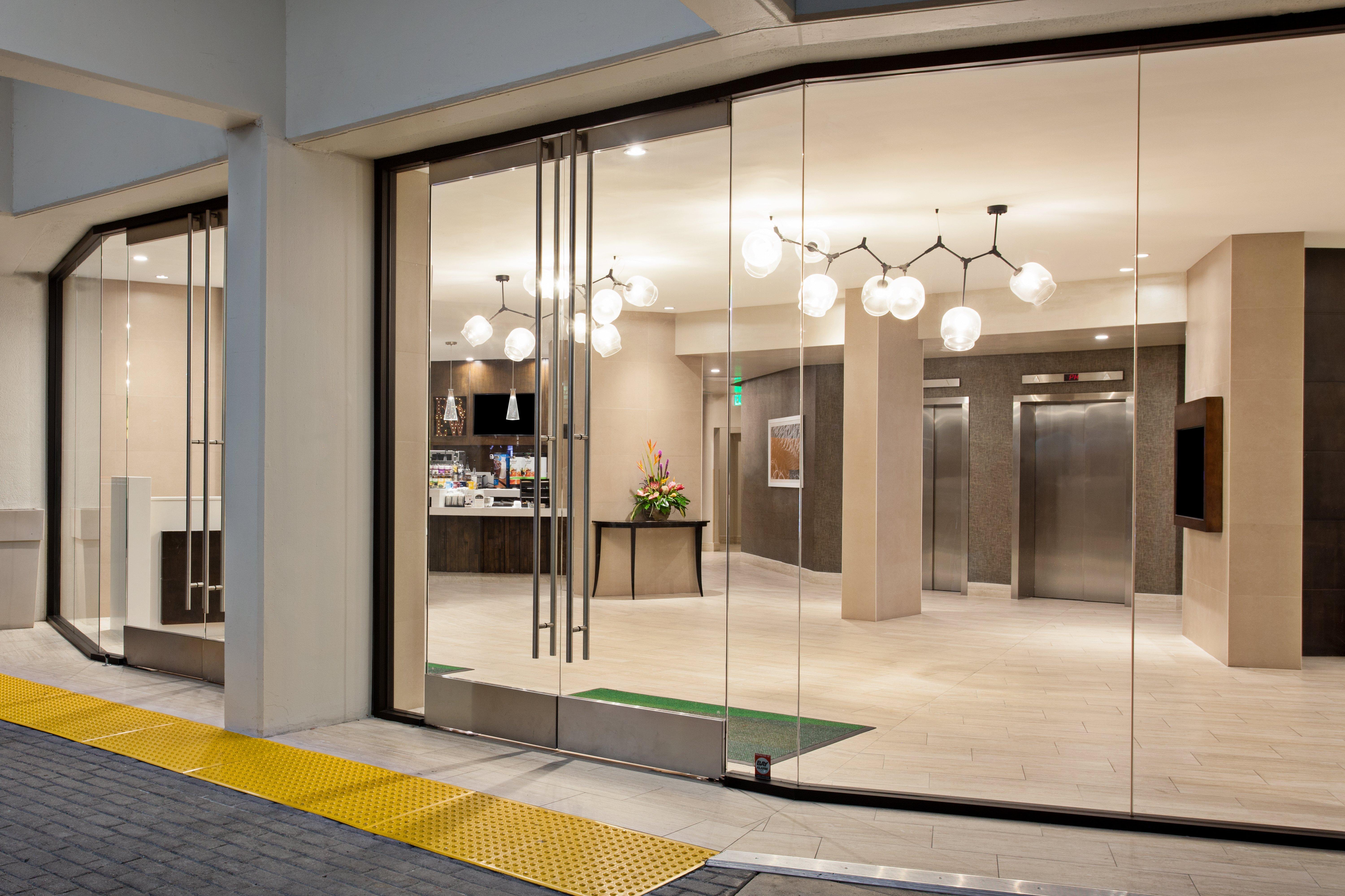 Holiday Inn Long Beach - Airport By Ihg Extérieur photo