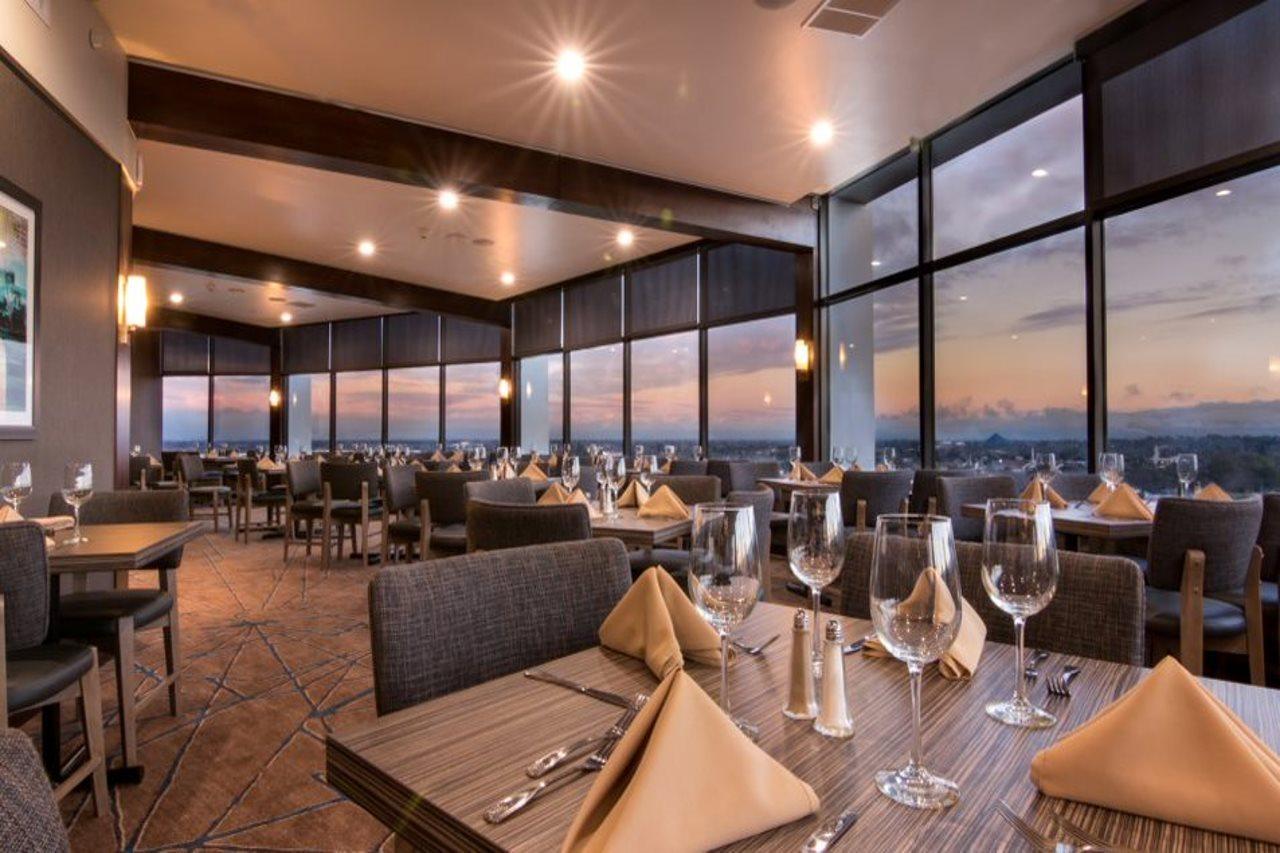 Holiday Inn Long Beach - Airport By Ihg Extérieur photo