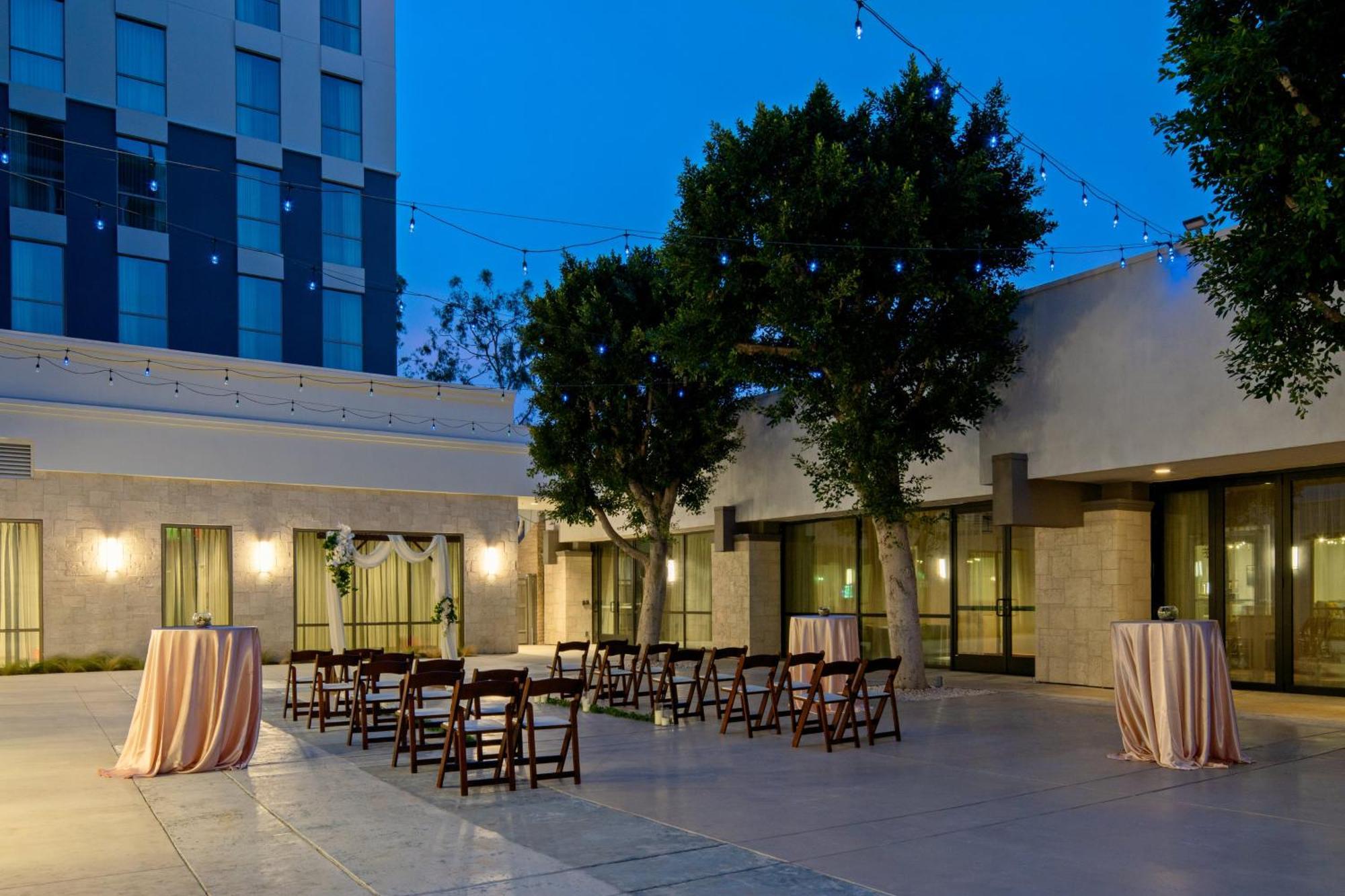 Holiday Inn Long Beach - Airport By Ihg Extérieur photo