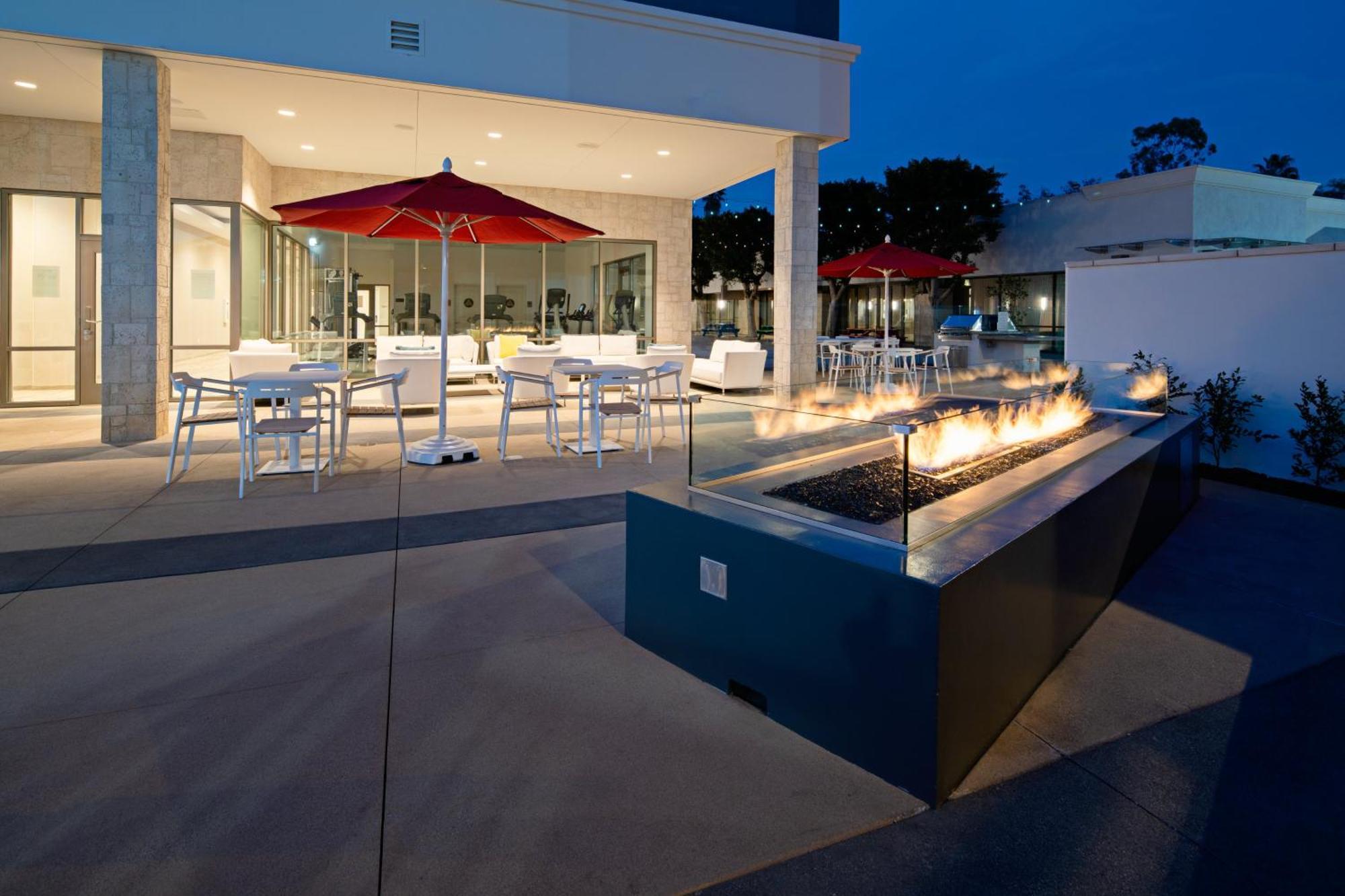 Holiday Inn Long Beach - Airport By Ihg Extérieur photo
